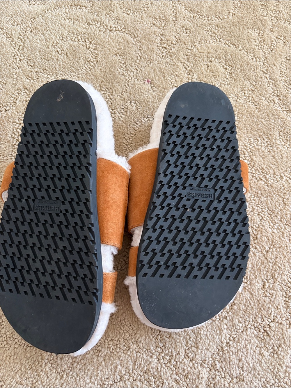 Woman Cozy Faux-Shearling Slide Sandals in Chestnut - Picture 3 of 5